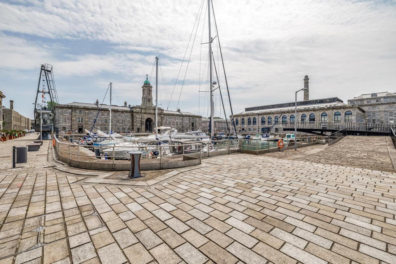 Luxury 2 Bed Apartment In Historic Royal William Yard 普里茅斯 外观 照片