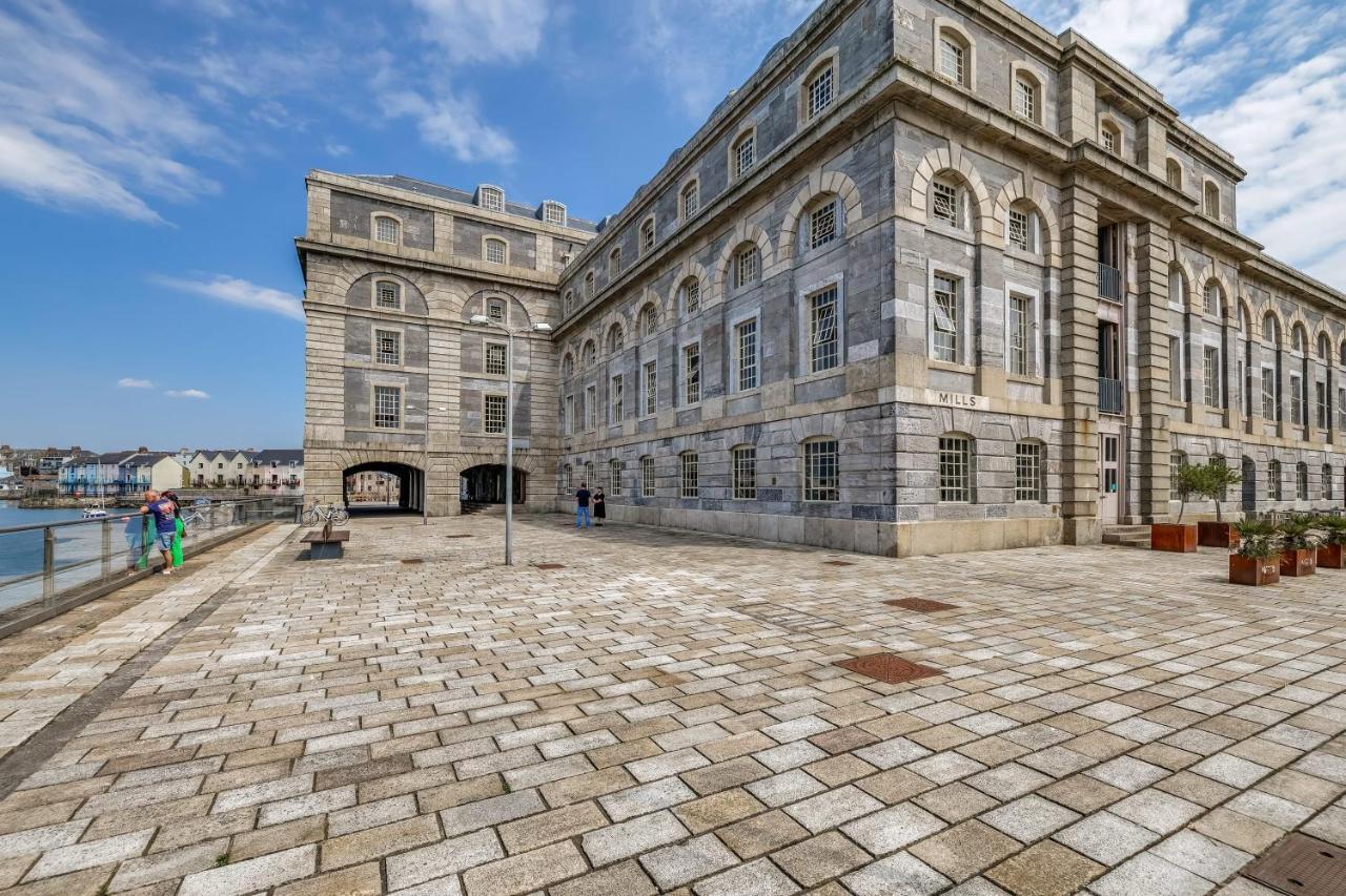 Luxury 2 Bed Apartment In Historic Royal William Yard 普里茅斯 外观 照片