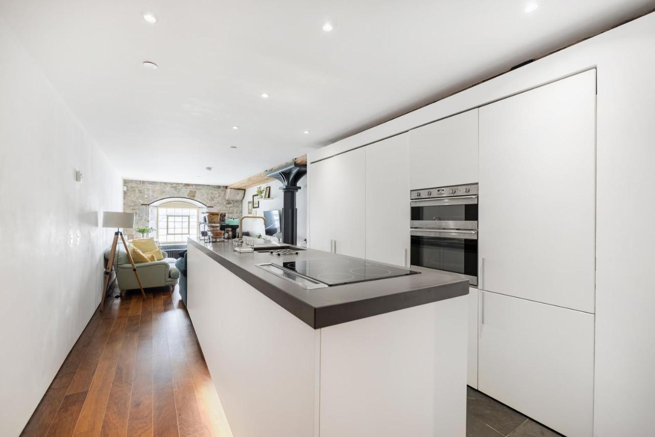 Luxury 2 Bed Apartment In Historic Royal William Yard 普里茅斯 外观 照片